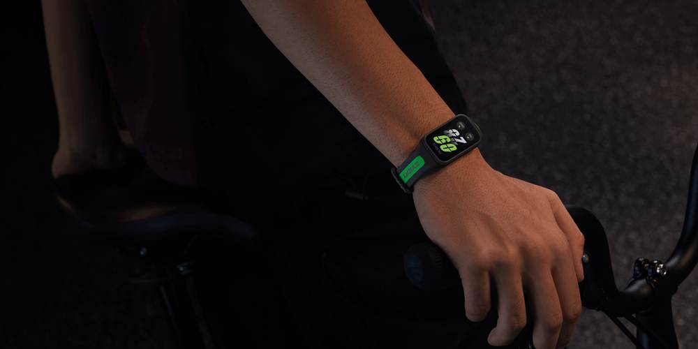 Smart Band Xiaomi na ręce